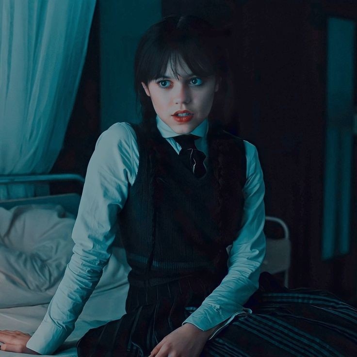 Jenna Ortega主演《星期三》爆紅