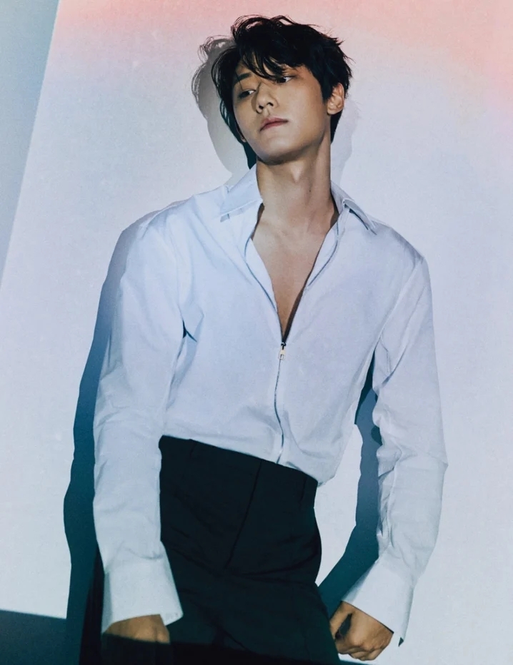 李到晛飾演整形外科醫生「周汝正」