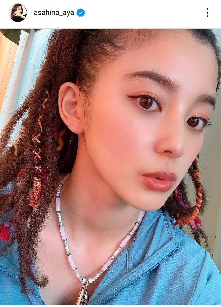 朝比奈彩曝光第二季花絮照