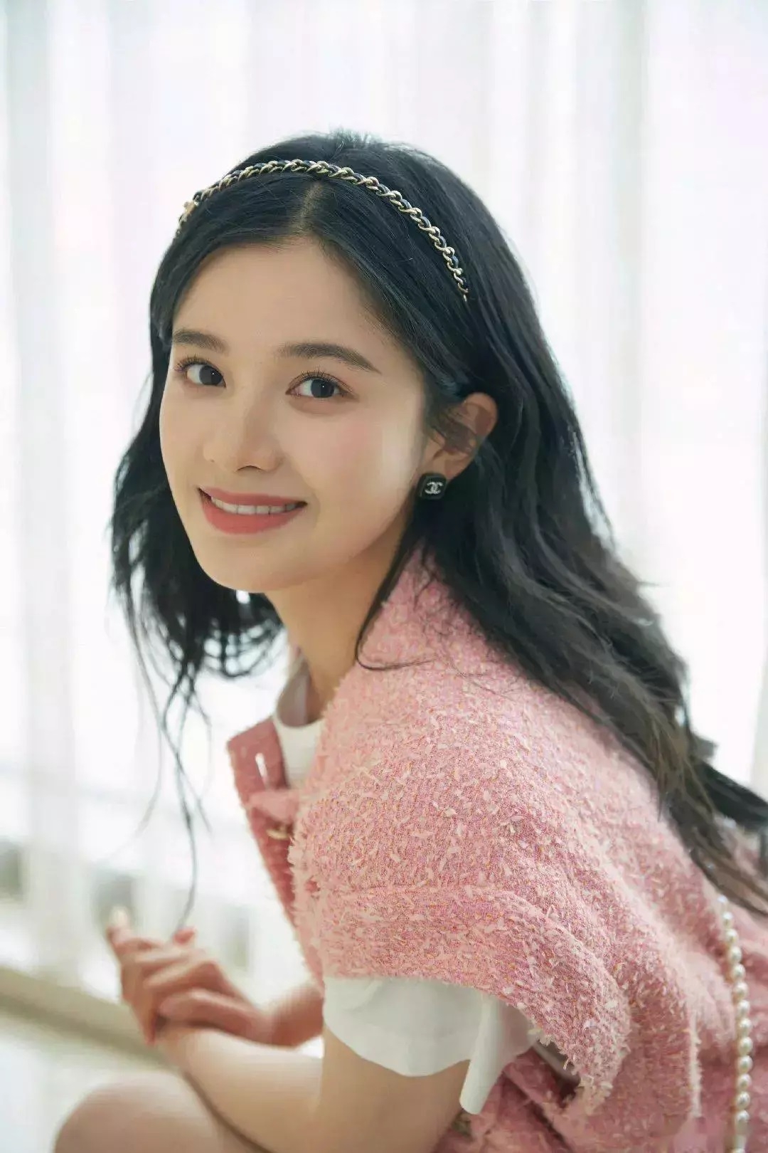 張婧儀和三金影后周迅相處融洽。