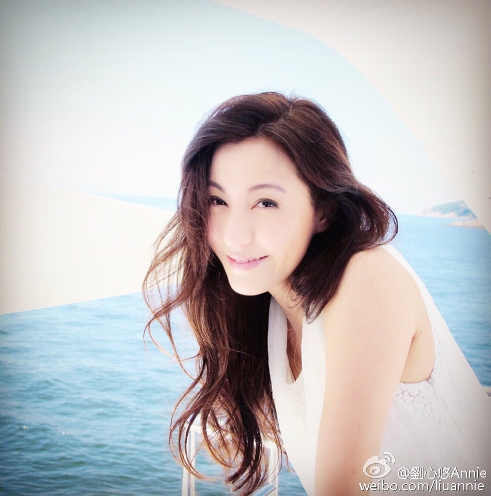 劉心悠甜笑迷倒粉絲。