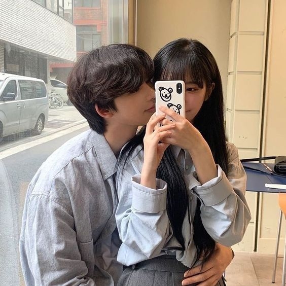 焦慮依戀者常常會在一段感情中出現患得患失