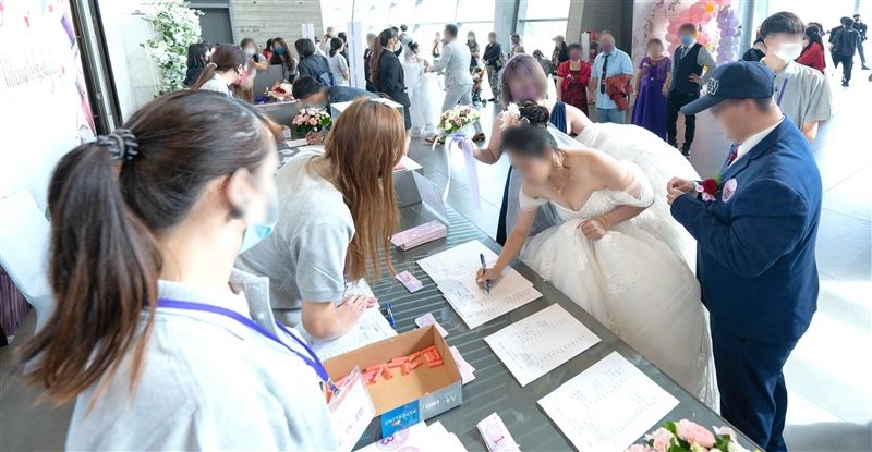 桃園市政府立案的「美滿服務中心」近期接到幾位長輩的臨終願望