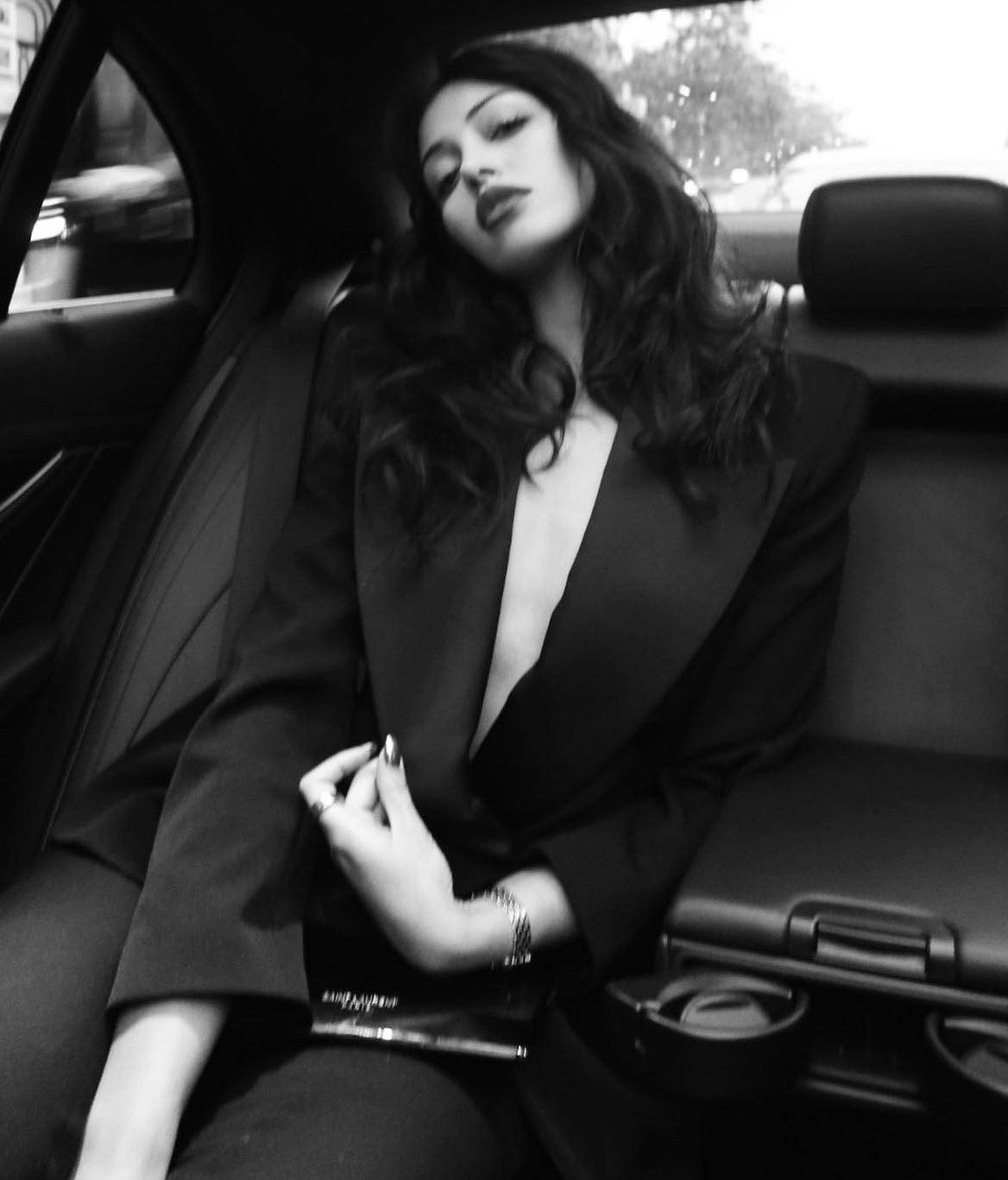 Cindy Kimberly 出席 2023春夏YSL大秀