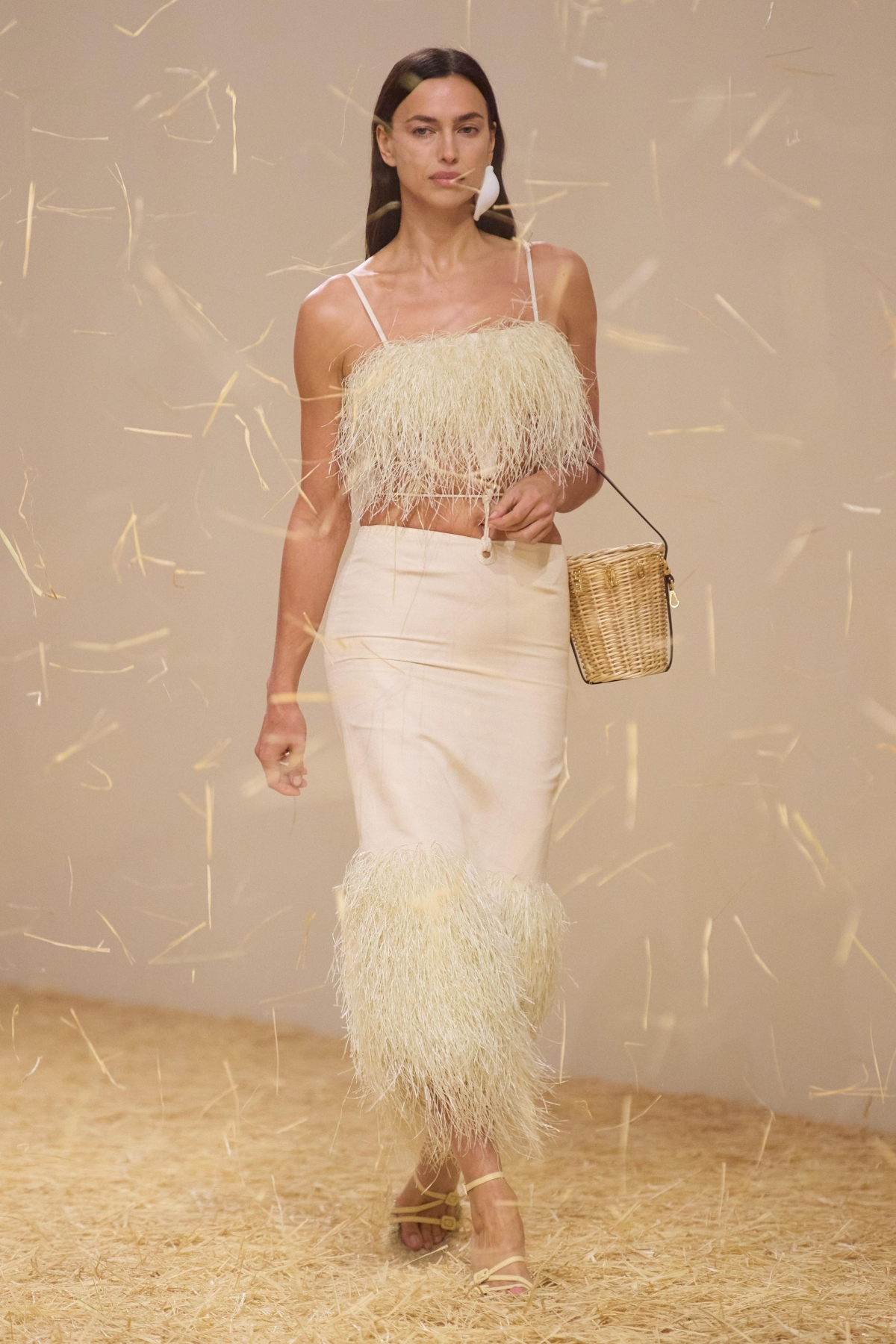 Jacquemus 發表最新 2023 春夏《Le Raphia》系列。