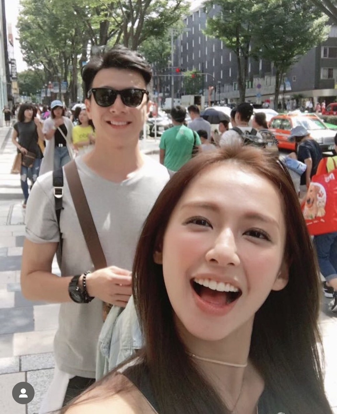 袁艾菲與老魚分享一路走來的情侶照