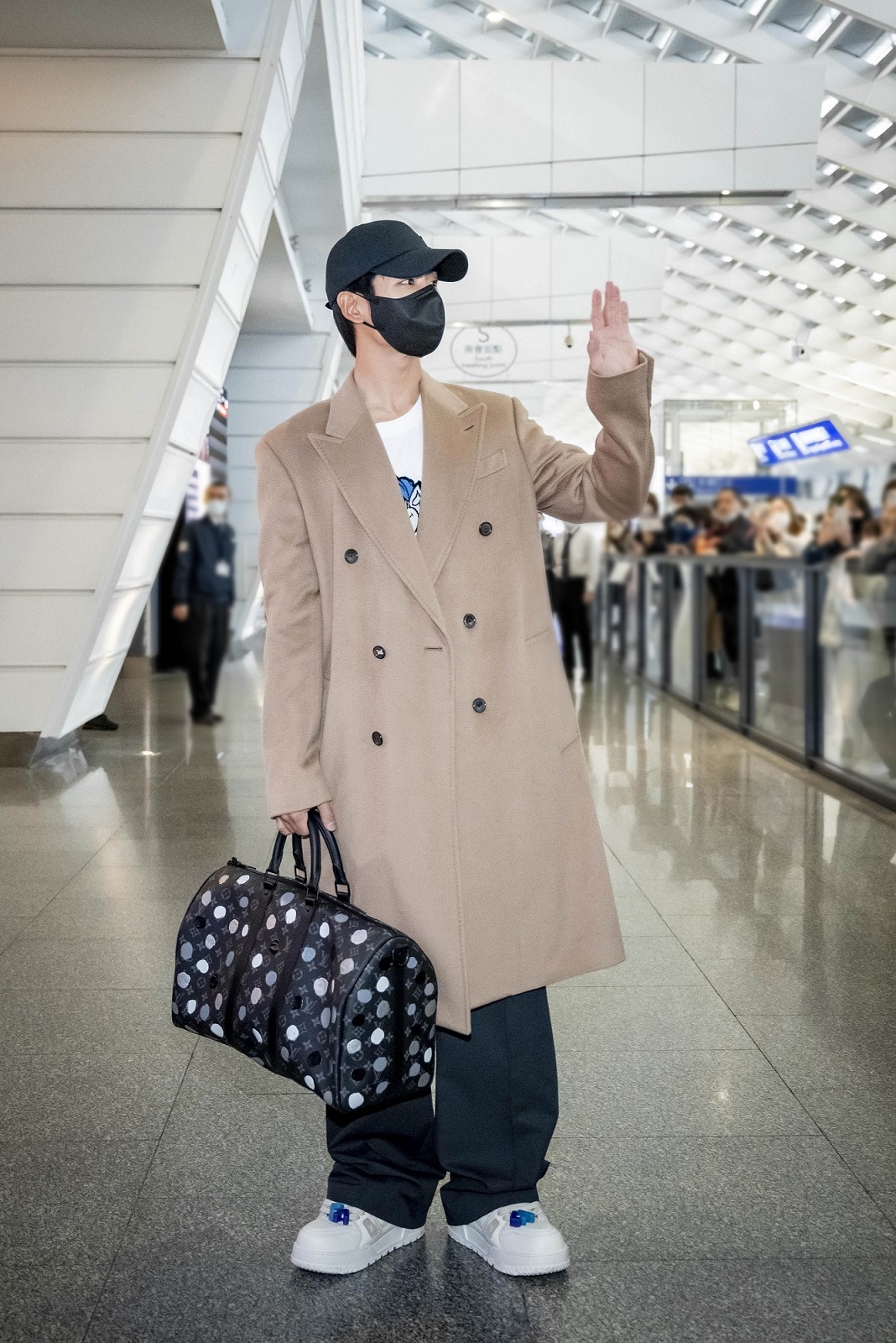 路易威登邀請韓星丁海寅出席台北101旗艦店開幕活動，傍晚1730將現身星光開幕紅毯 