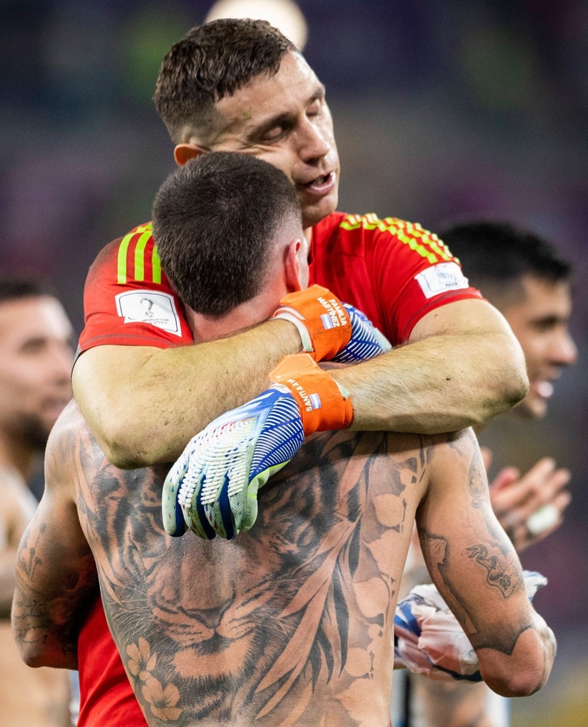 呼～好累，來給我抱抱！