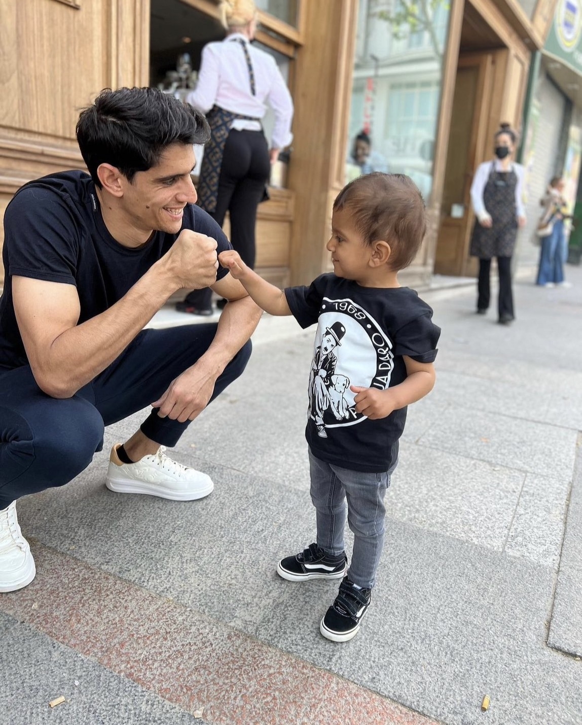 Yassine Bounou與兒子的可愛生活照