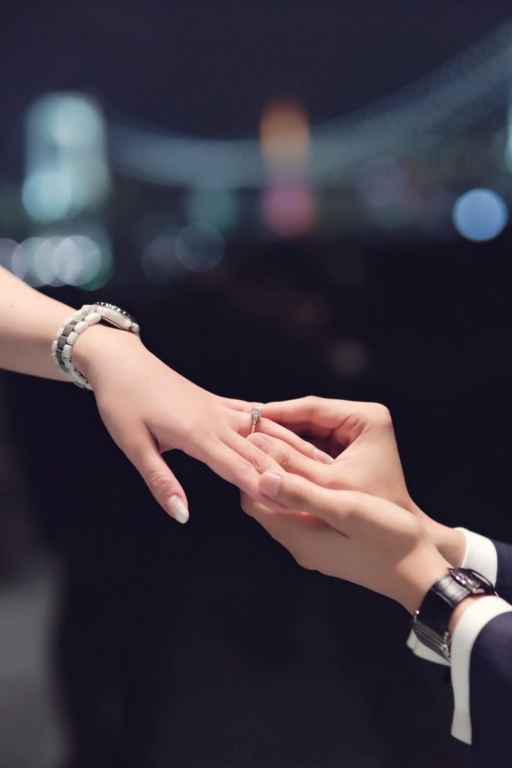 祖父因為孫子適婚年齡到了卻都沒有結婚跡象,相當慌張!(示意圖)