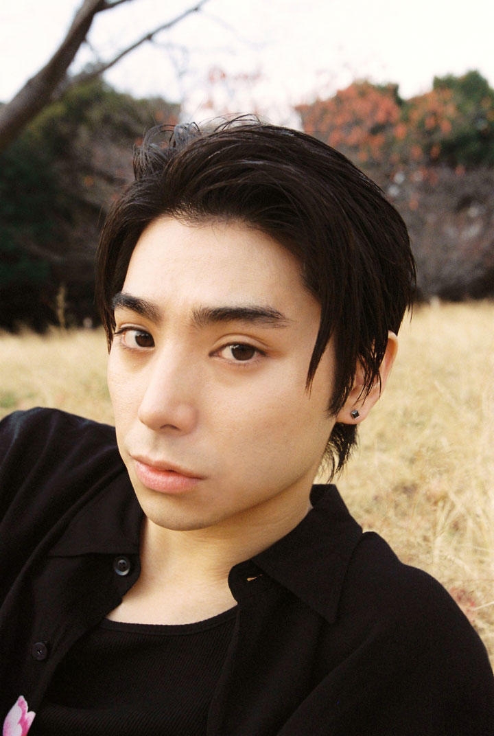 村上虹郎特寫照