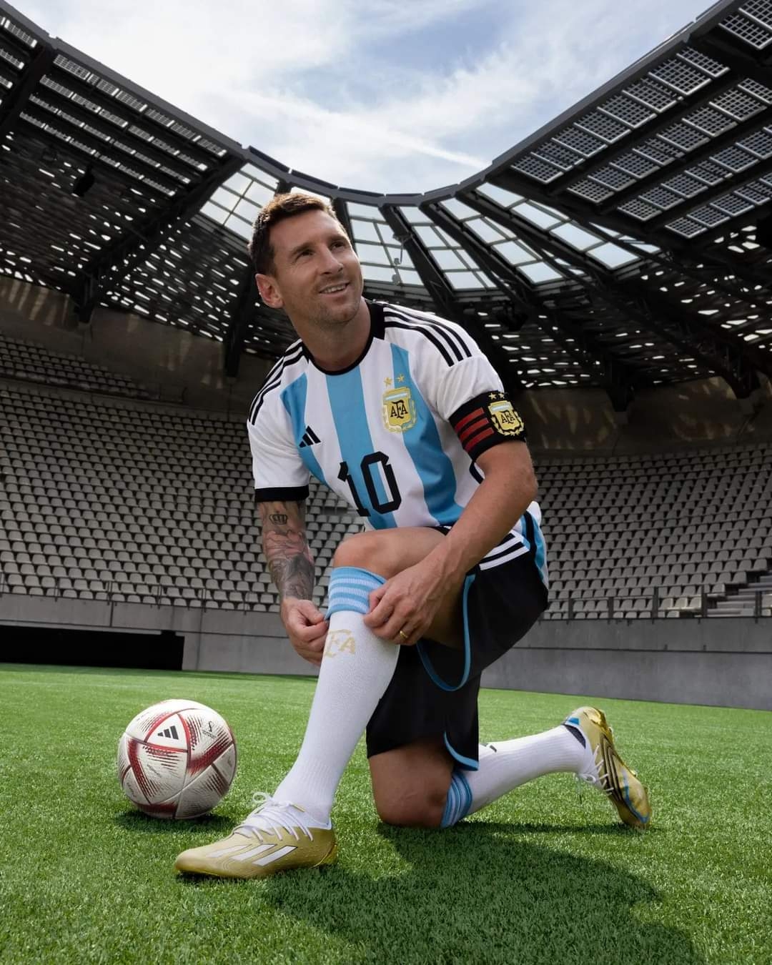 阿根廷前鋒梅西（Messi）今在4強帳面上以1進球1助攻，率隊挺進決賽！