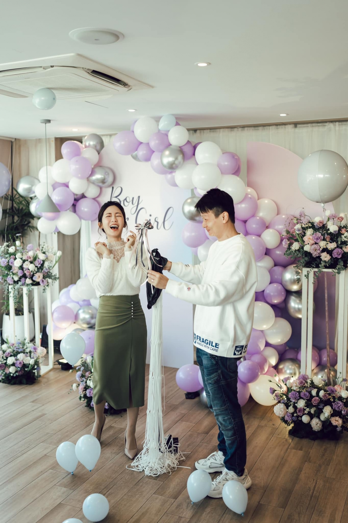 37歲的安唯綾宣布懷孕喜訊，台灣網友們紛紛高喊「唯綾恭喜！」。