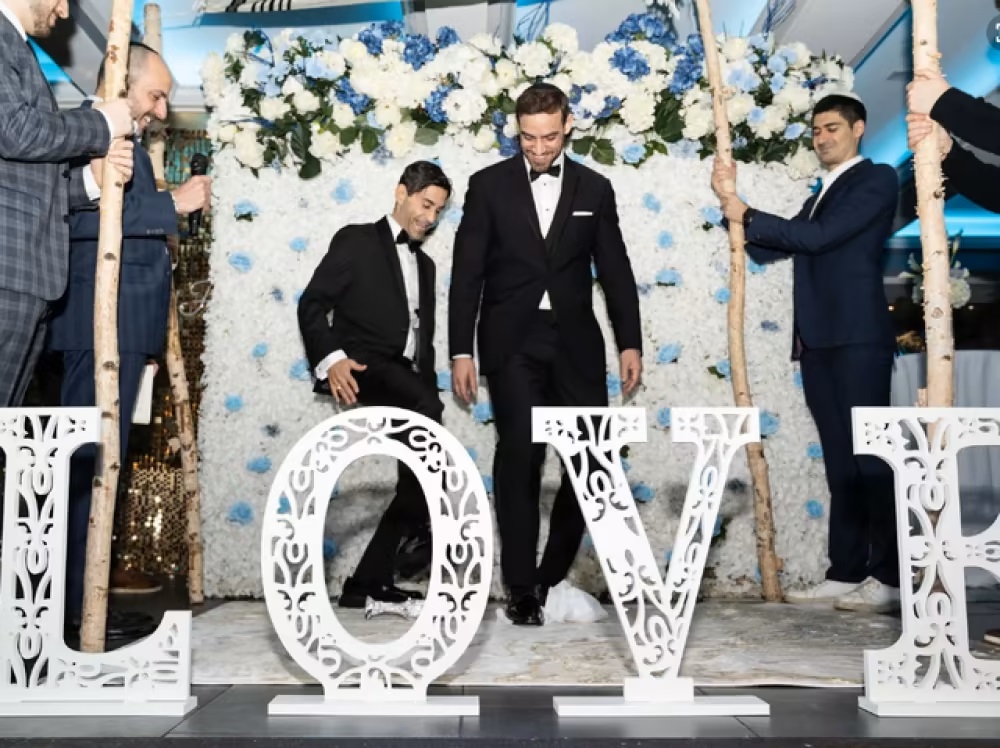 潘傑明和新婚丈夫的猶太婚禮浪漫又夢幻。