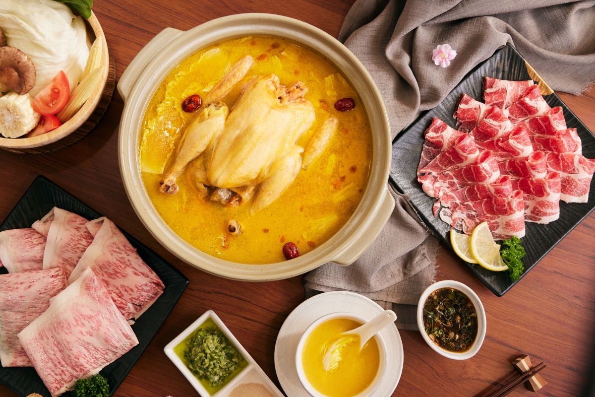 如嬌花膠雞鍋物