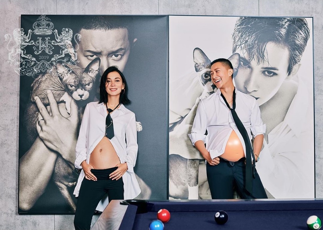 盧靖姍婚後不久就懷孕,韓庚特意選在去年母親節向外界公開妻子懷孕喜訊。