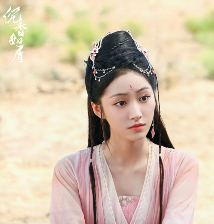 楊肸子在《沉香如屑》飾演的狐族公主琳琅美得不像話。