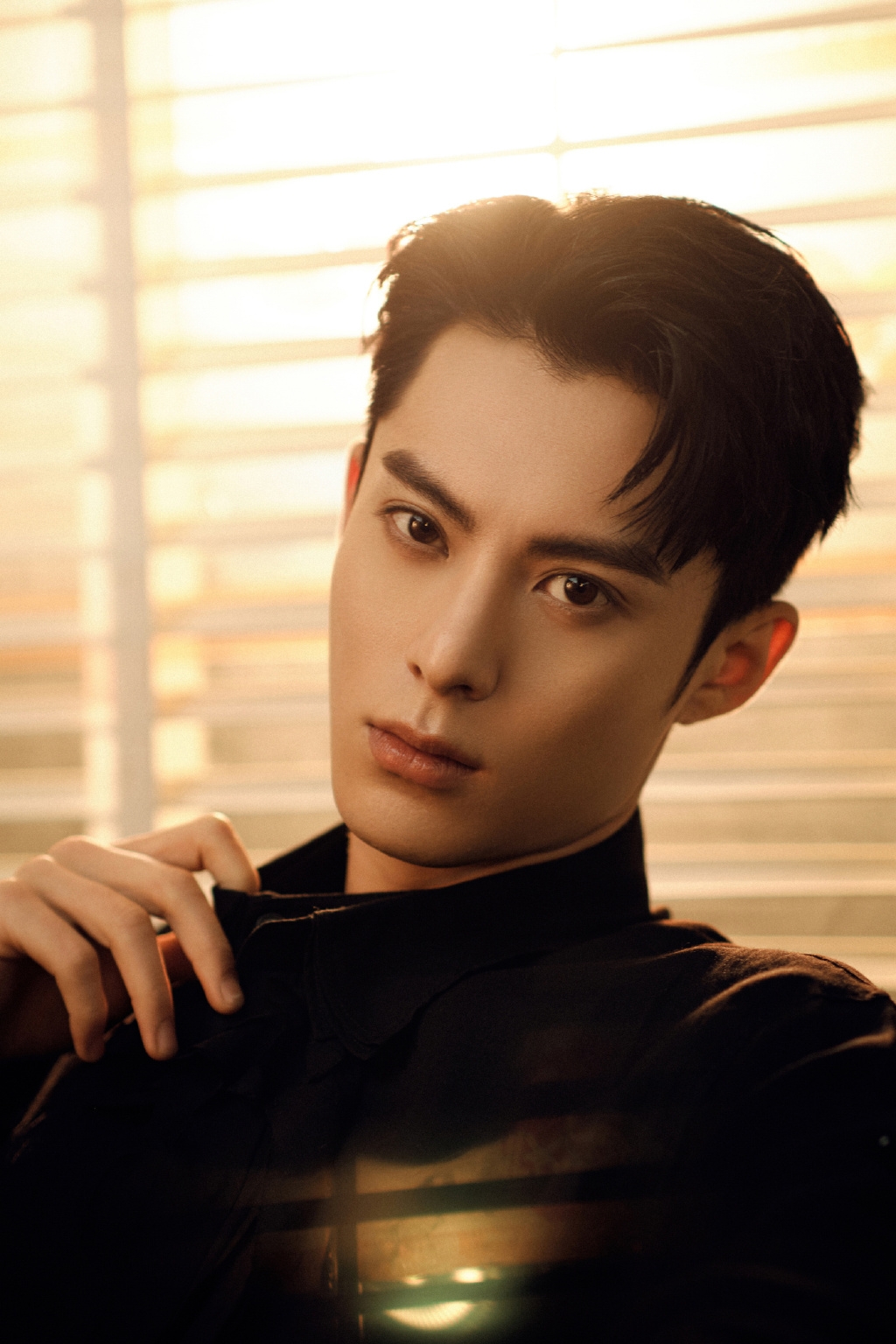 王鶴棣的俊美容顏迷倒眾生。