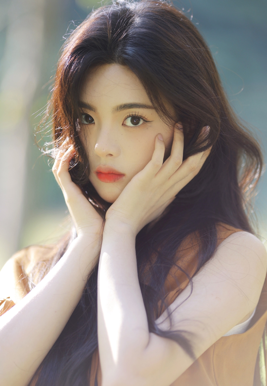 楊超越過往以清純可愛的模樣深植人心。