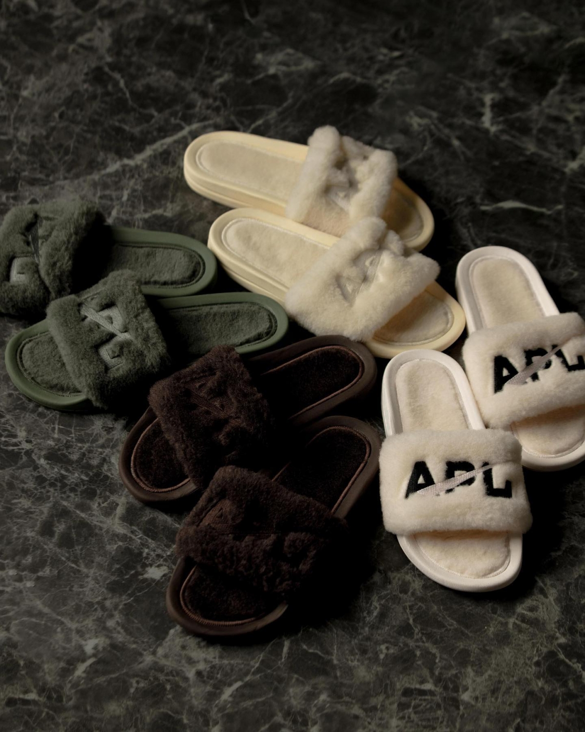 APL Shearling 羊毛混紡休閒拖鞋,NT8,080