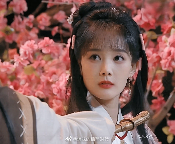 李一桐在《無限超越班》飾演的黃蓉嬌美無敵。