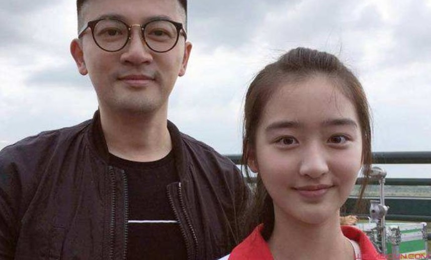 小時候的鄧恩熙和蘇有朋合影。