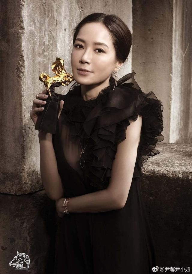 尹馨不只是金鐘視后也是金馬常客。