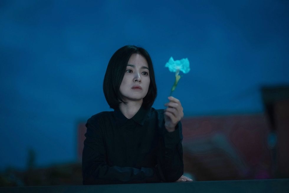 《黑暗榮耀》是宋慧喬首度挑戰復仇劇，她的突破戲路獲得觀眾許多讚譽。