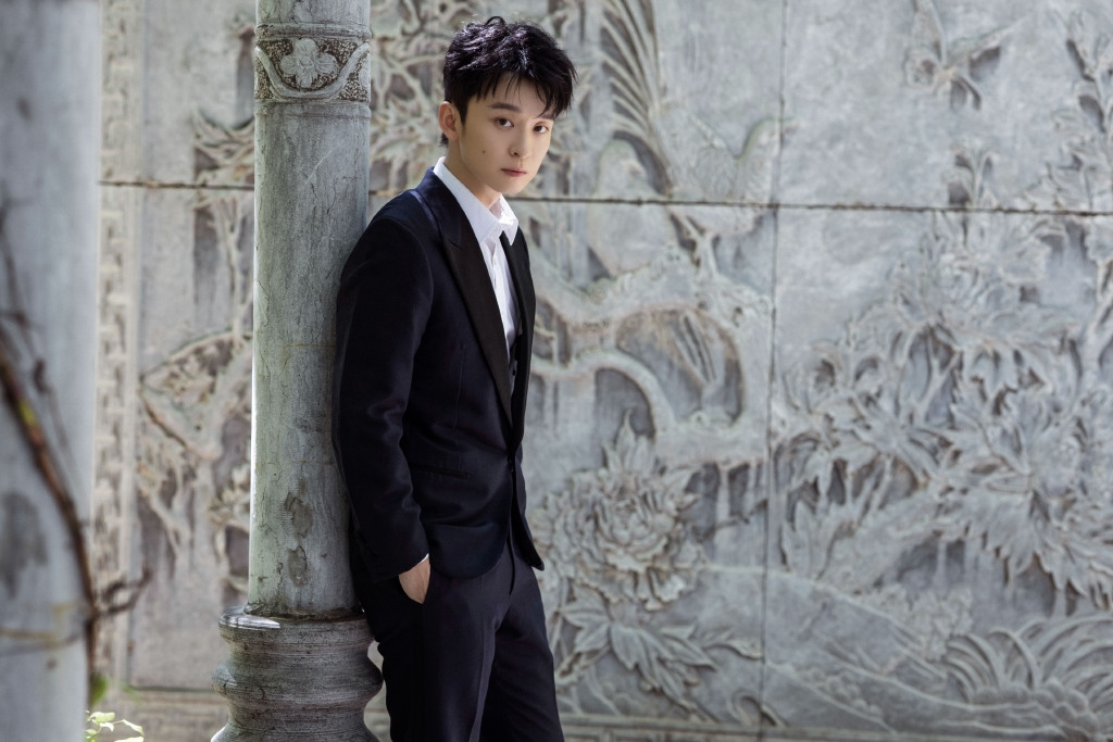 董子健從小看著范冰冰、李冰冰「雙冰」長大。