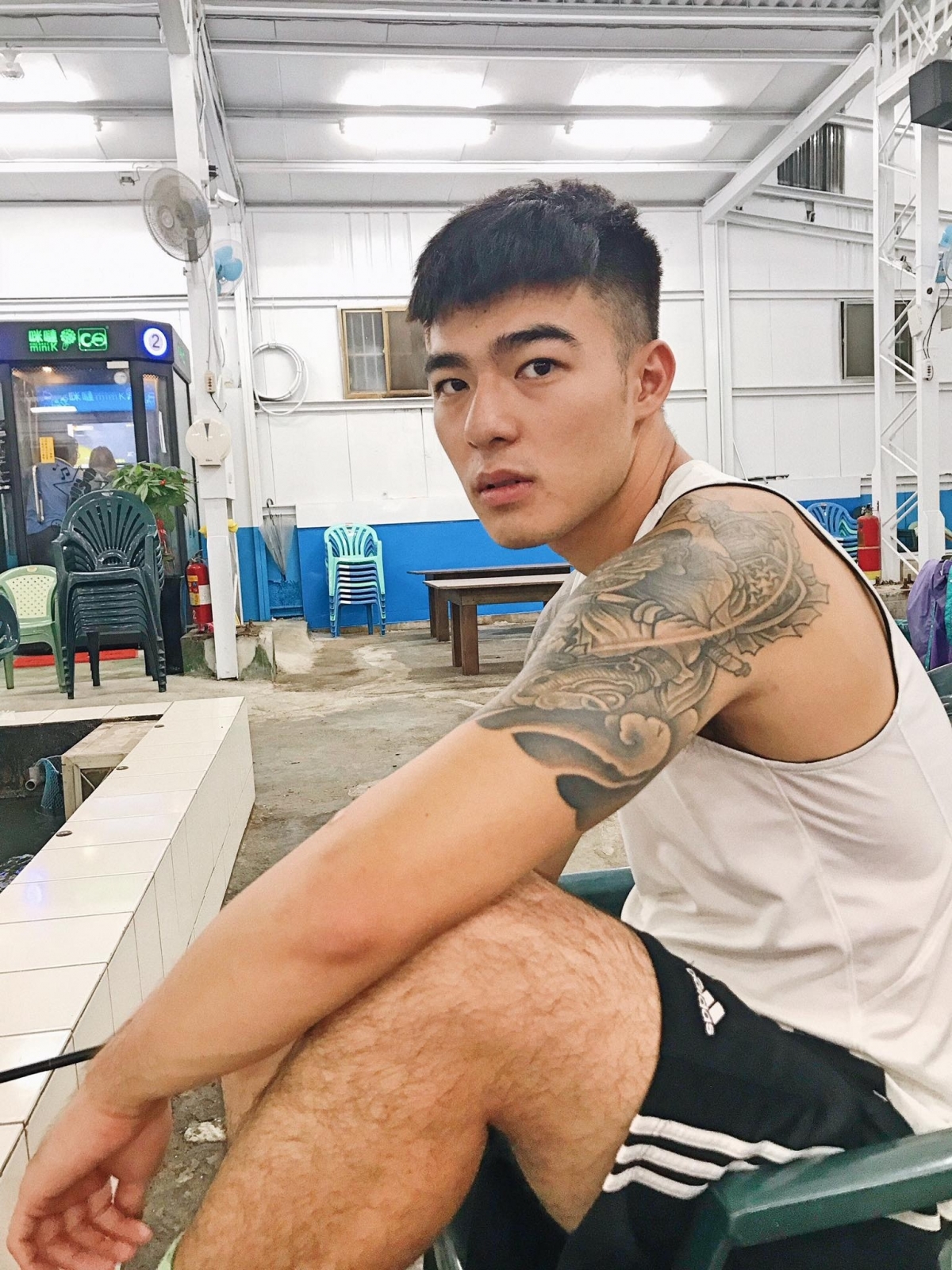 陳昊森身上的刺青暗藏催淚秘密。