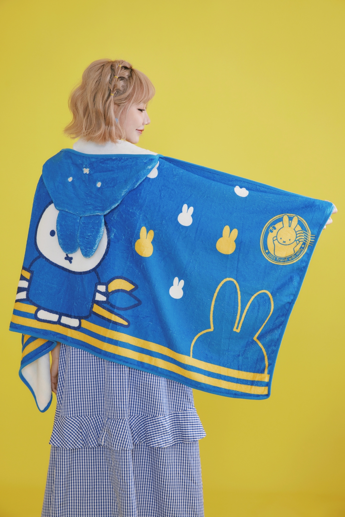 7-11Ｘ米飛兔造型連帽大毛巾