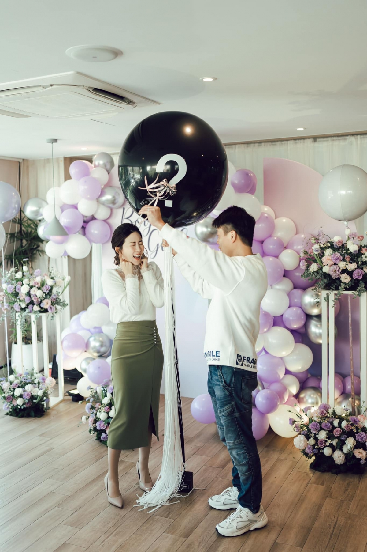 安唯綾近來宣布懷孕的好消息，寶寶性別派對上她一臉驚喜，令人相當替她開心。