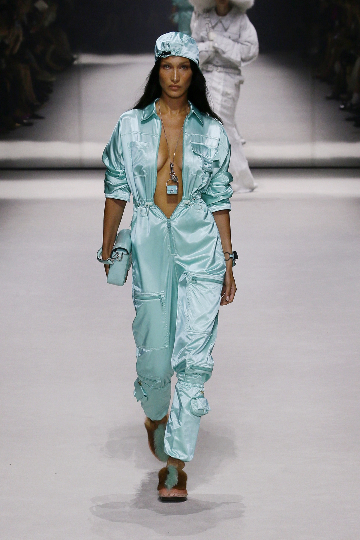 Fendi Baguette Bag 推出25週年時裝大秀