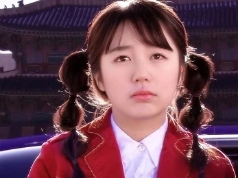 申采靜(尹恩惠 飾)