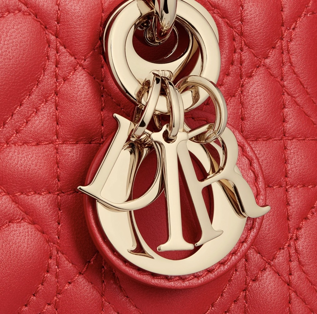 微型 LADY D-JOY 手袋紅色 Cannage 藤格紋圖案羊皮配心形主題圖案NT$ 97,000