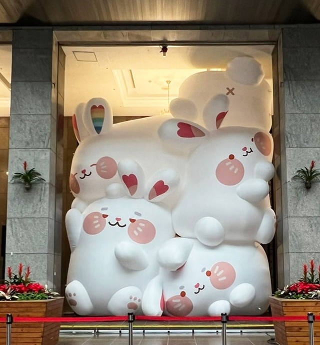 兔兔餐包位於信義區市府路1號3樓