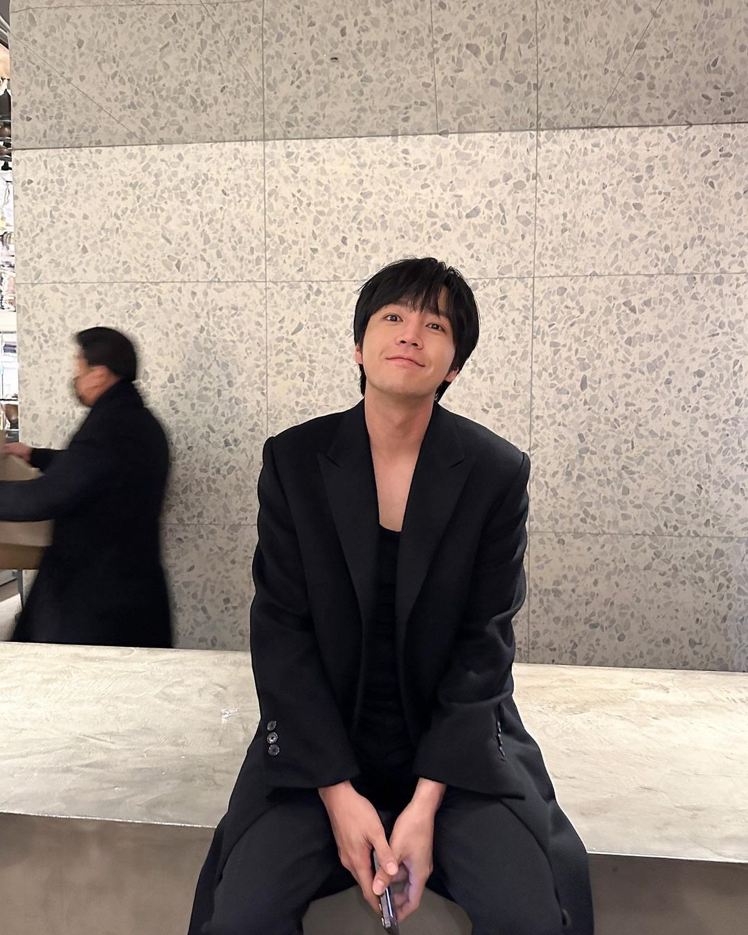 張根碩也接著捐出1億韓元，幫助土耳其救災。