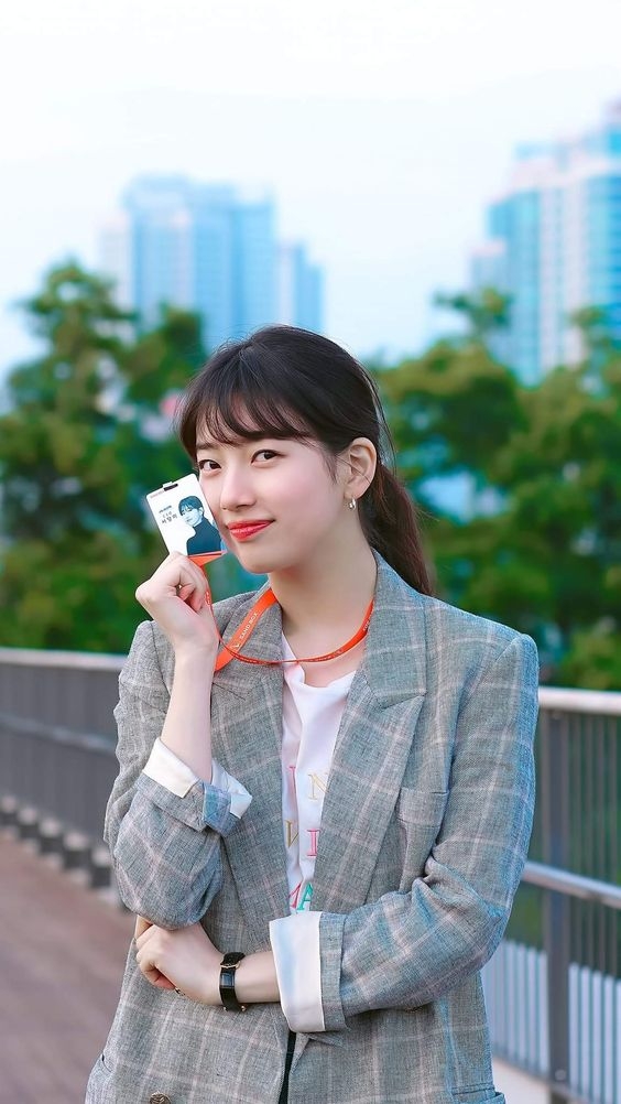 參加面試時，你不僅是在展現自己的能力和技能，同時也是在評估公司是否符合你的期望和價值觀。這是一個雙向的過程