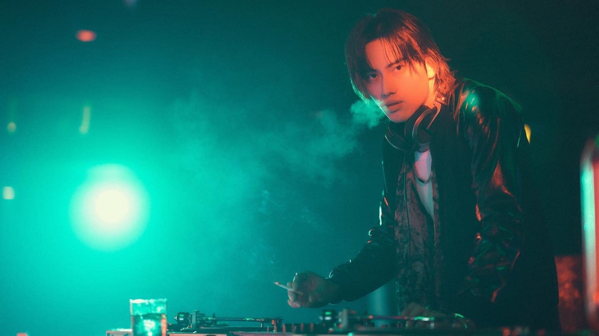 范少勳在劇中飾演活躍於夜生活的DJ。
