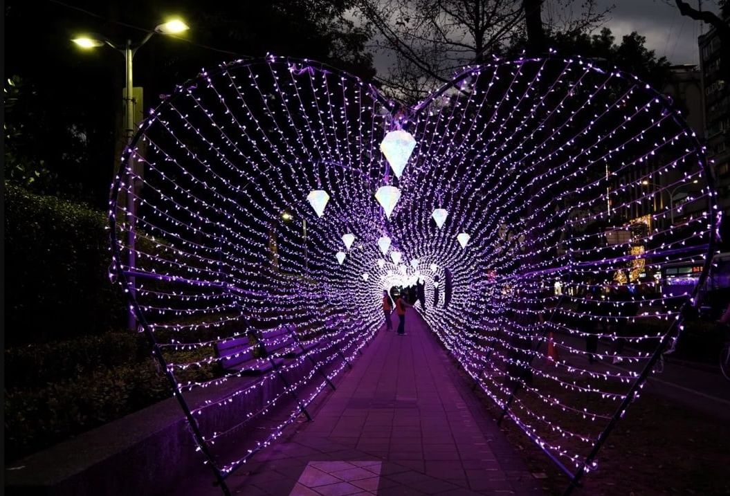 城中鑽石谷位於大安森林公園8號出口