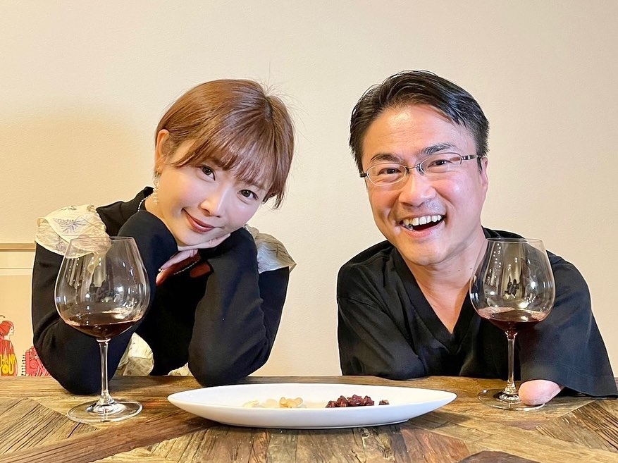 乙武洋匡和AV女優紗倉真菜在工作上也有交集。