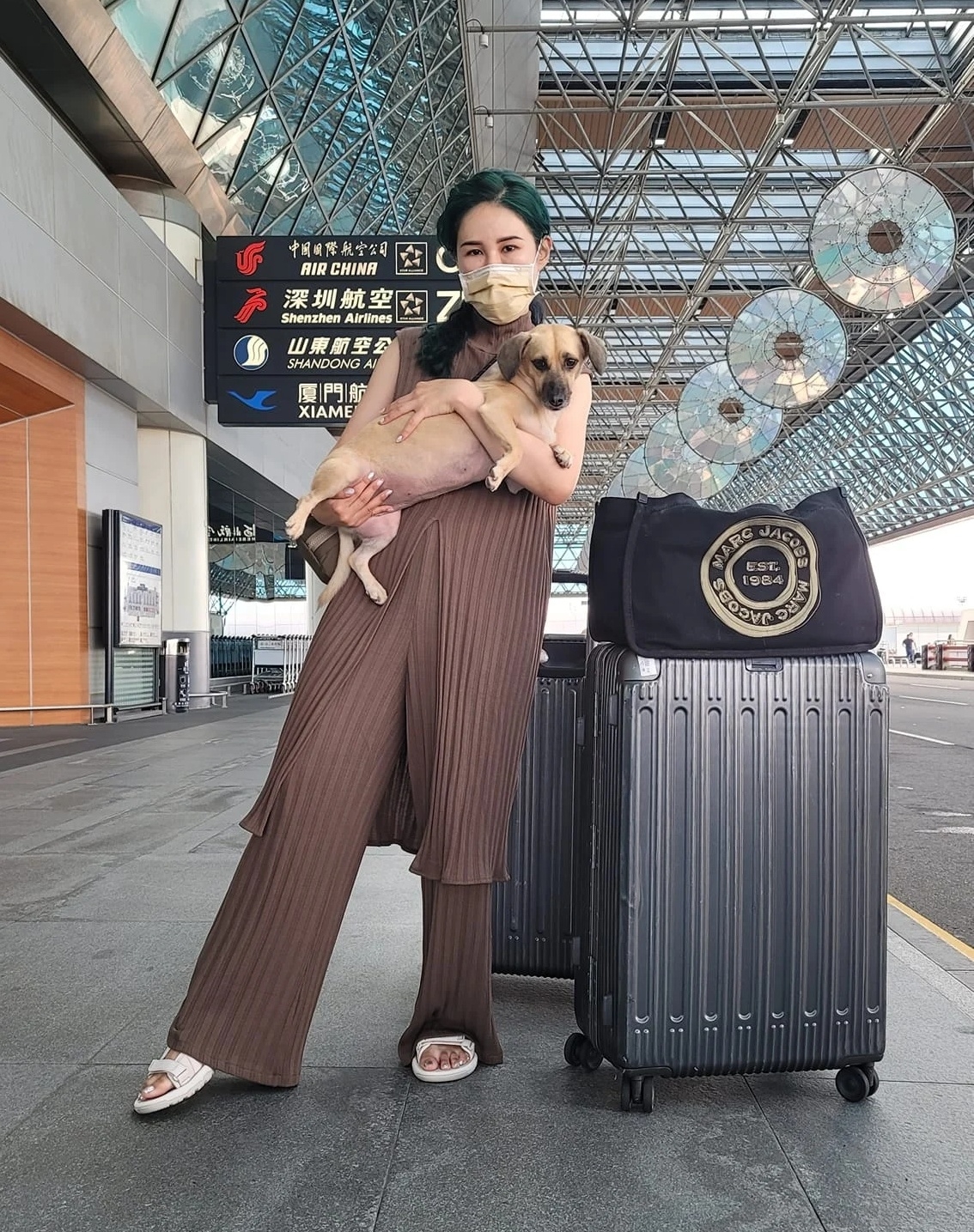 丹妮婊姐曾半年飛美國兩次與男友見面！