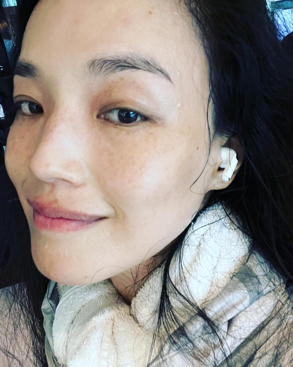 舒淇的雀斑自然地很可愛。