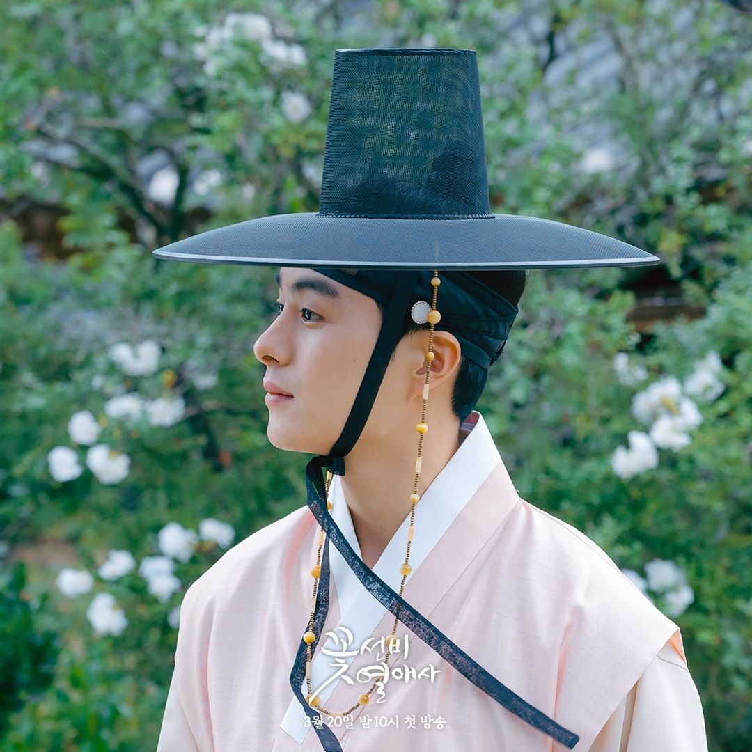 鄭乾柱在《花書生熱戀史》出身高貴想要考取功名的「鄭有夏」。