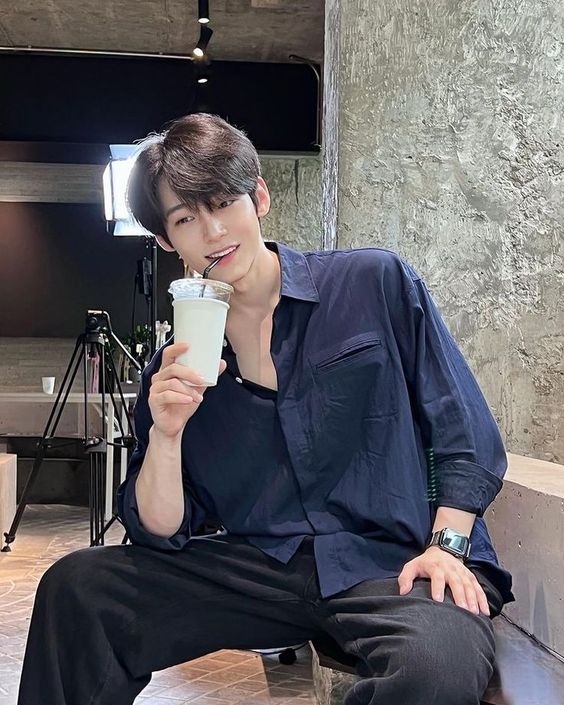 不管男女，在面相學中「薄唇」就代表「薄情」