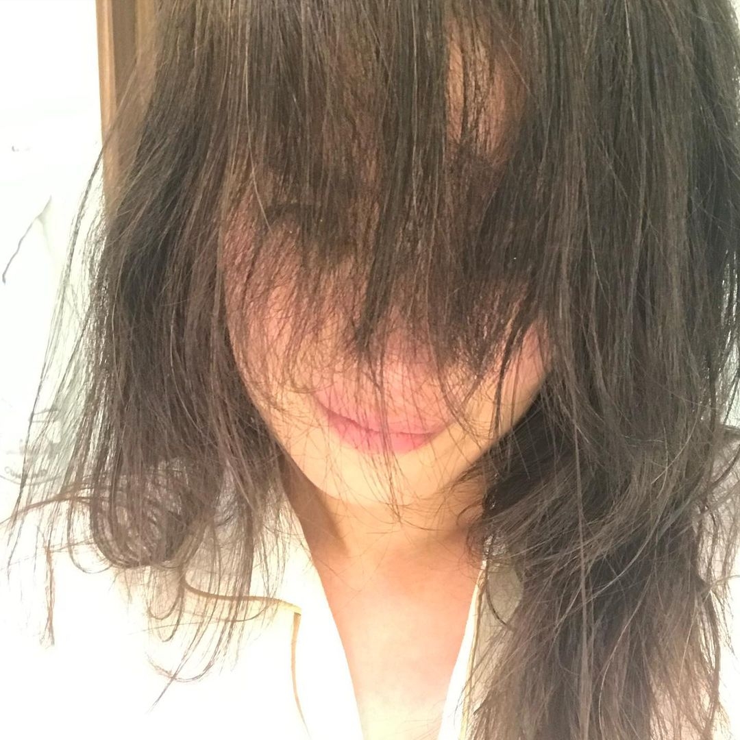 想不到國際影后舒淇也像一般女孩一樣,也會為三千煩惱絲感到阿雜。
