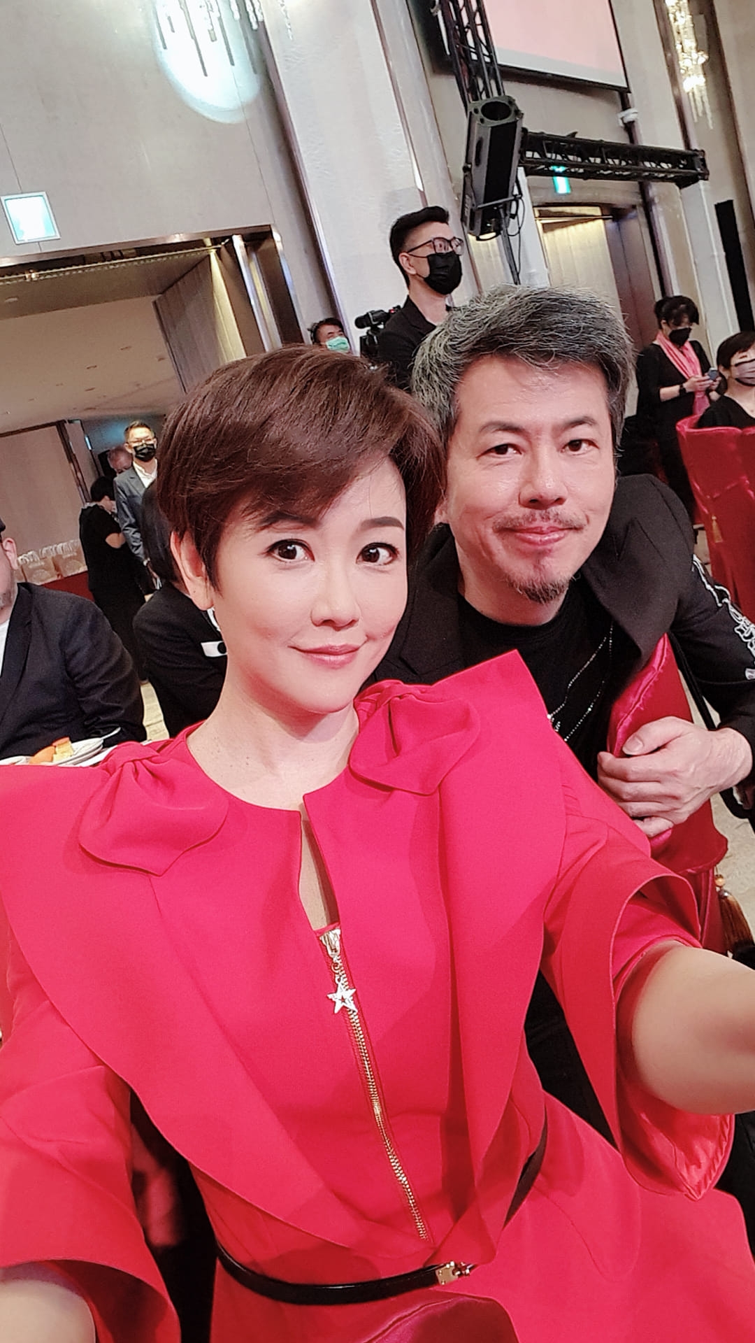 寇乃馨和黃國倫結婚至今已經14年