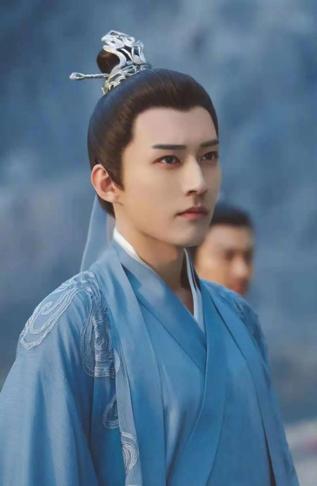 當年《琉璃》男二劉學義一炮而紅，連男主角成毅都差點被比下去。