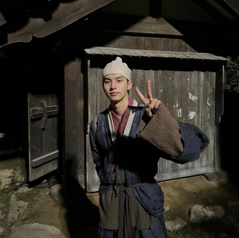 《還魂：光與影》