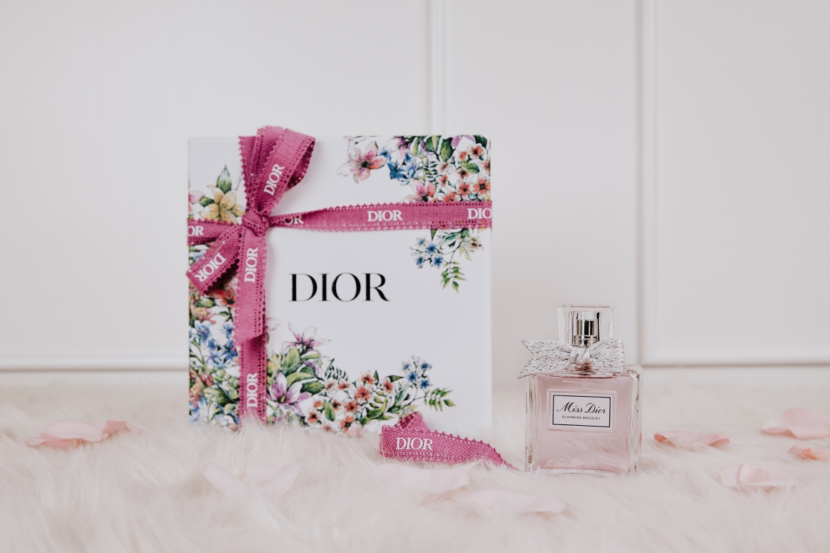 Dior Miss Dior 花漾迪奧淡香水30ml，NT$2,550、50ml， NT$3,750、100ml，NT$5,350、150ml，NT$6,700
